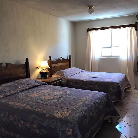 Hotel Puesta Del Sol Creel Bagian luar foto